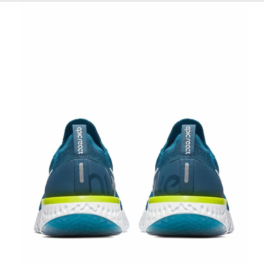 Men’s Nike Epic React running shoes - Picture 2 of 7